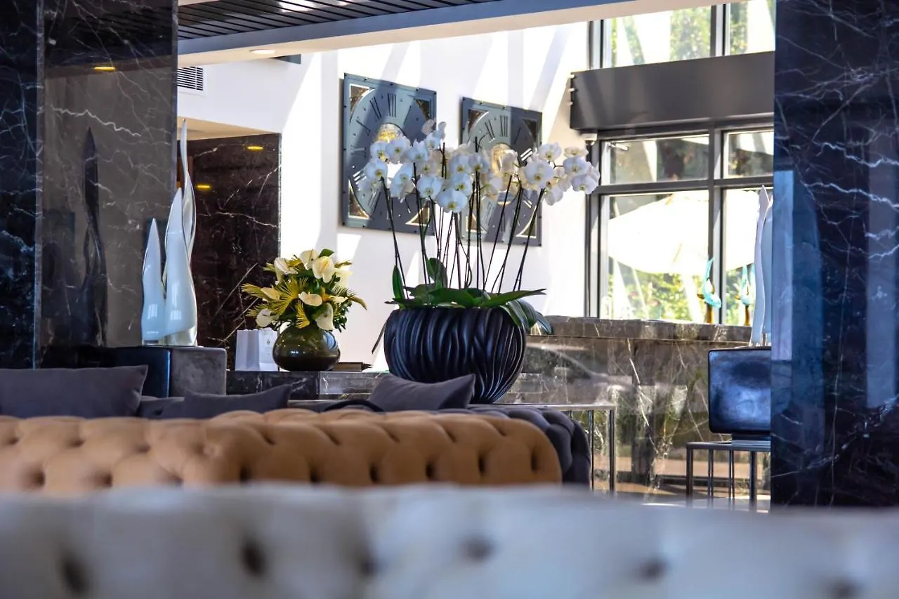 The Nowness Luxury Hotel & Spa Adulty Only Cesme 4*,